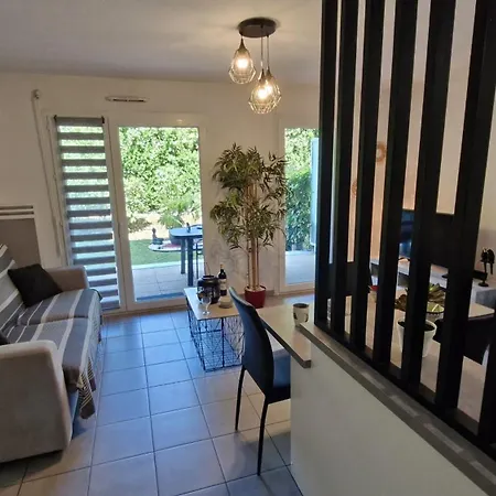 - En Rez-de-chaussee Amenage Avec Elegance - Jardin Privatif Апартаменты *
