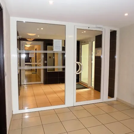- En Rez-de-chaussee Amenage Avec Elegance - Jardin Privatif 鲁瓦扬